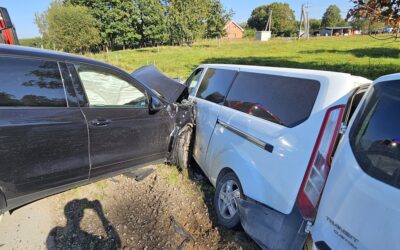 Avarijoje nukentėjo transporto priemonių vairuotojai